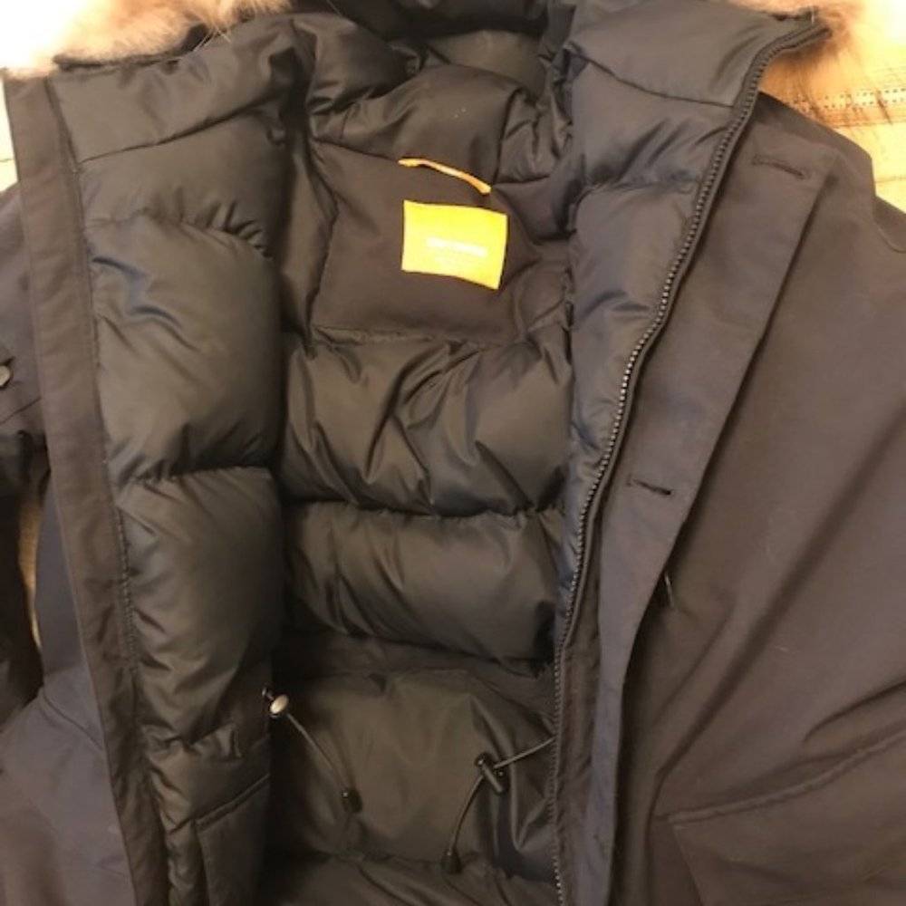 Winter Parka - Picture 3 of 6